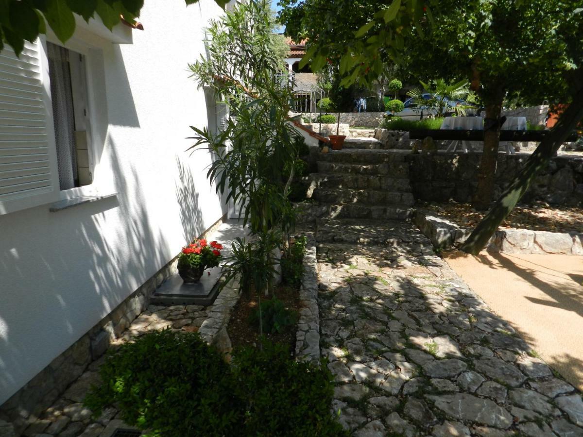 Apartmani Lucija Jurkovic Malinska Exteriör bild
