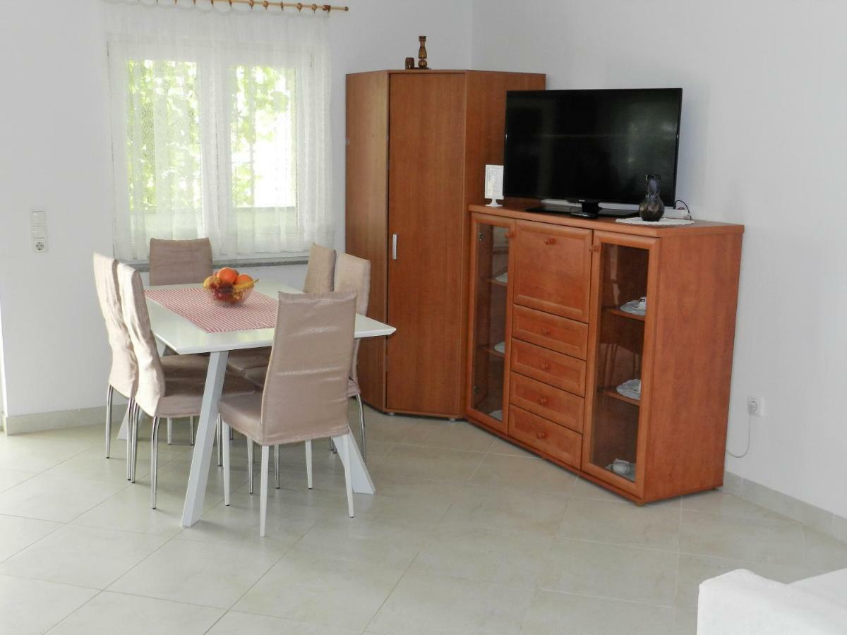 Apartmani Lucija Jurkovic Malinska Exteriör bild