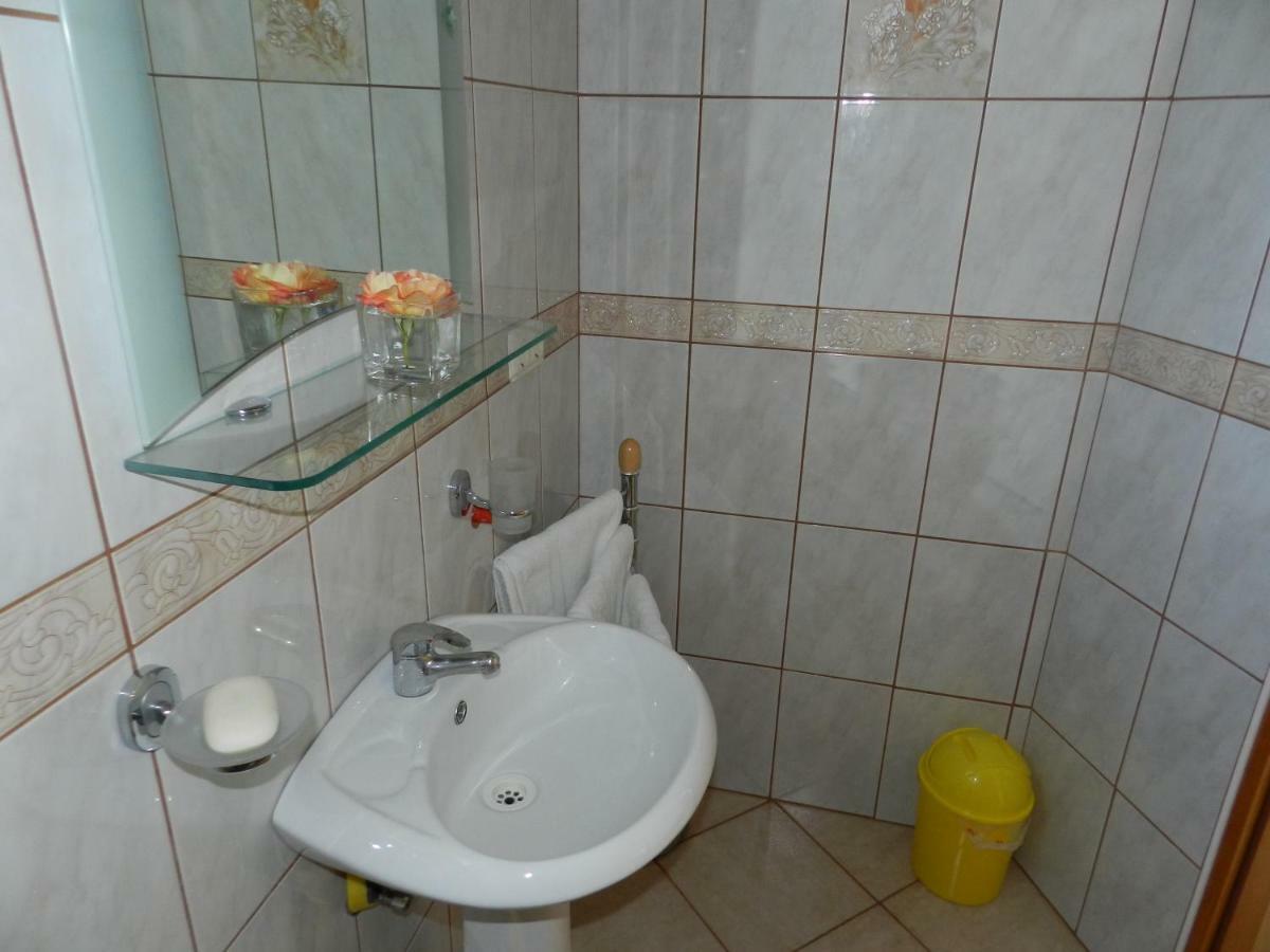 Apartmani Lucija Jurkovic Malinska Exteriör bild