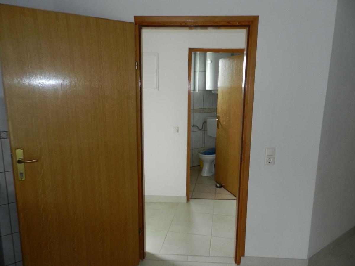 Apartmani Lucija Jurkovic Malinska Exteriör bild