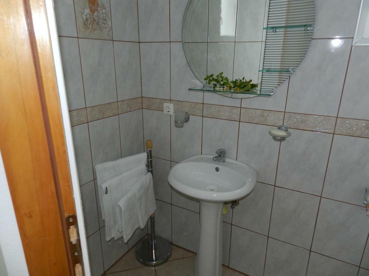 Apartmani Lucija Jurkovic Malinska Exteriör bild